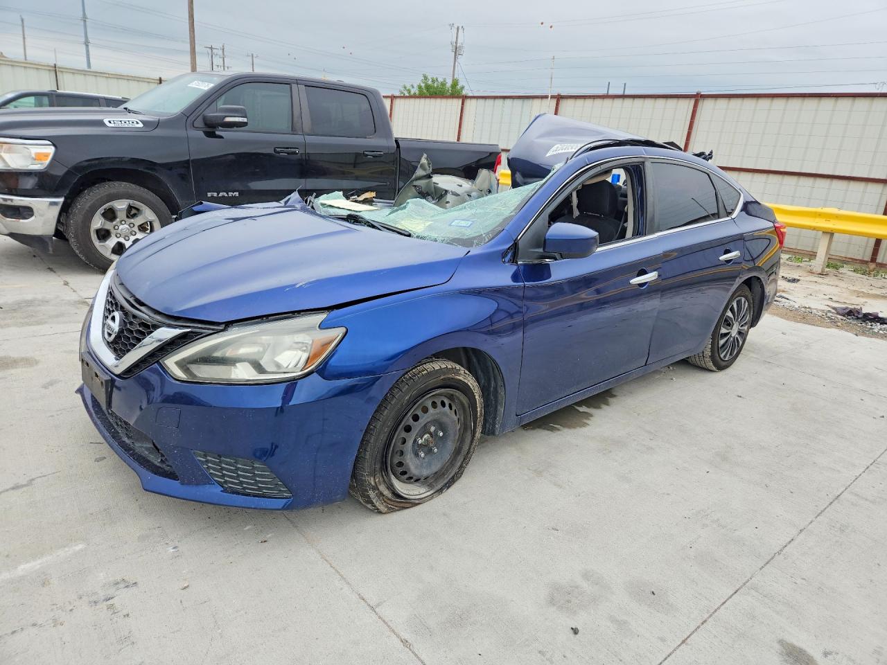 Salvage Nissan Sentra Image