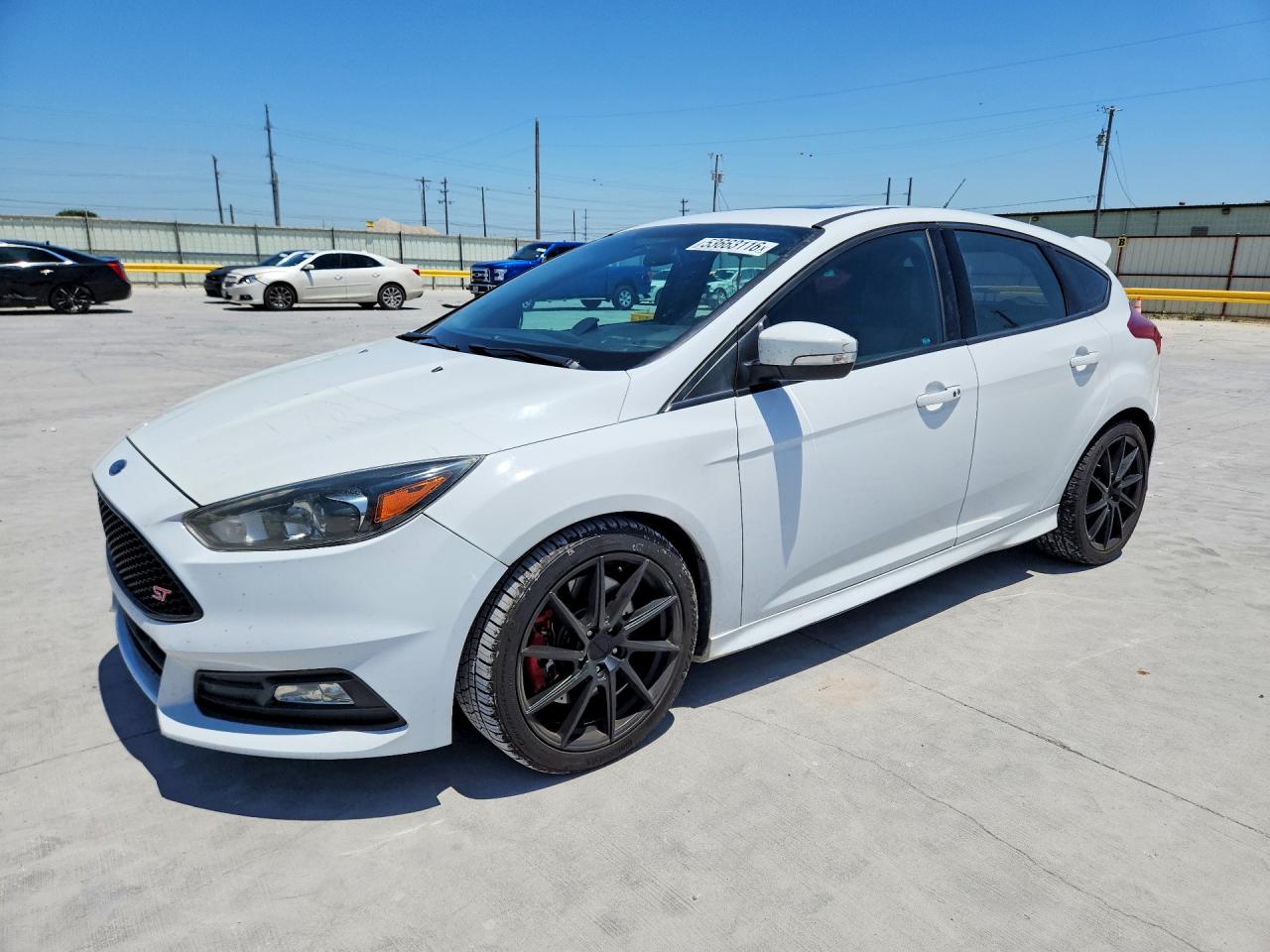 Salvage Ford Focus Image
