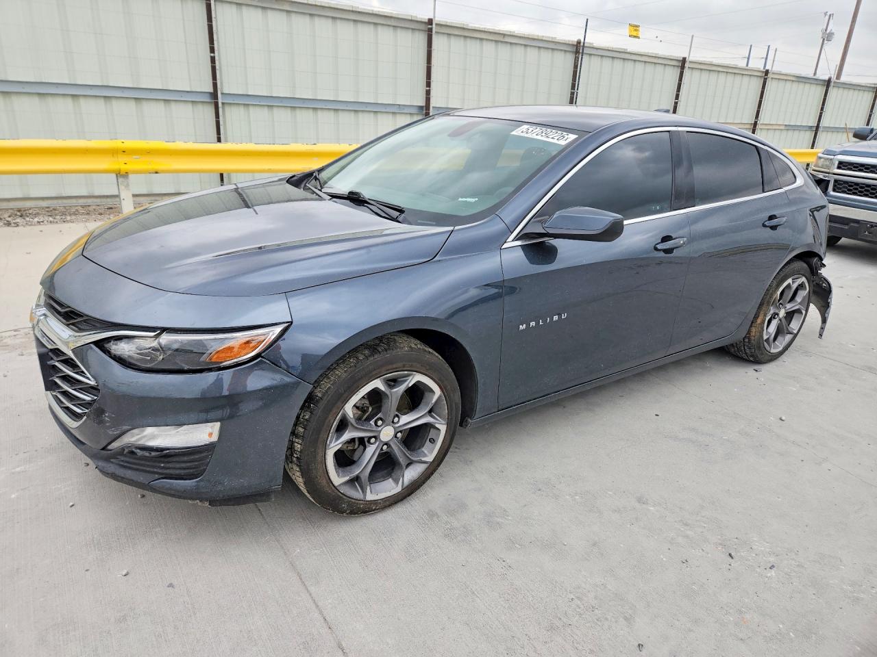 Salvage Chevrolet Malibu Image