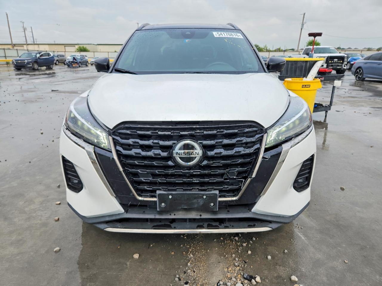 Nissan Kicks Sr