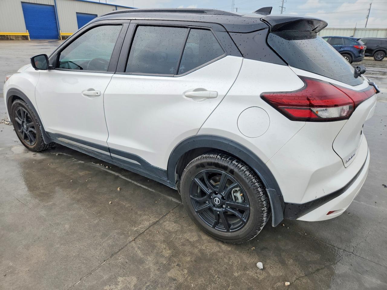 Nissan Kicks Sr