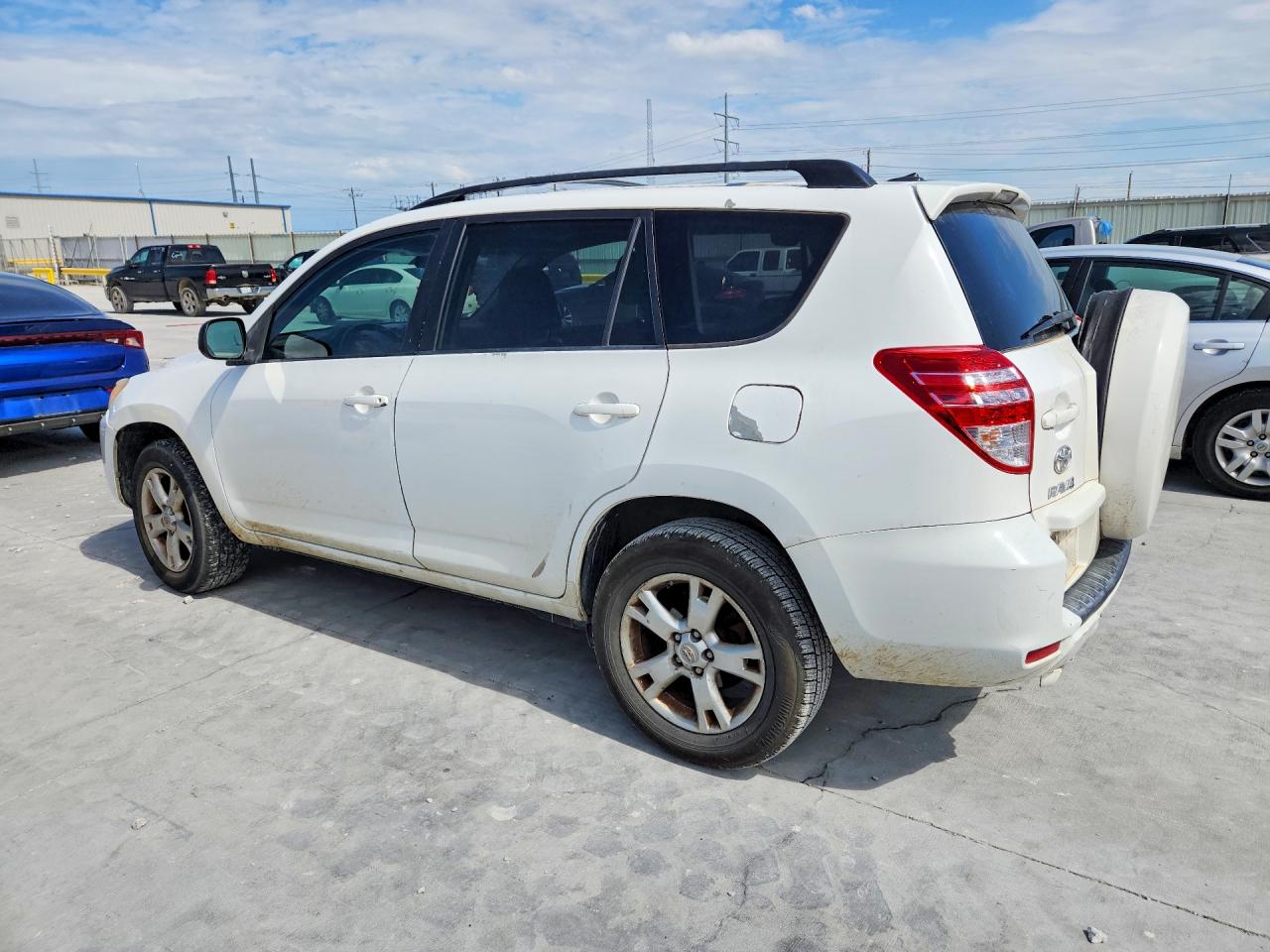Toyota RAV4 Base