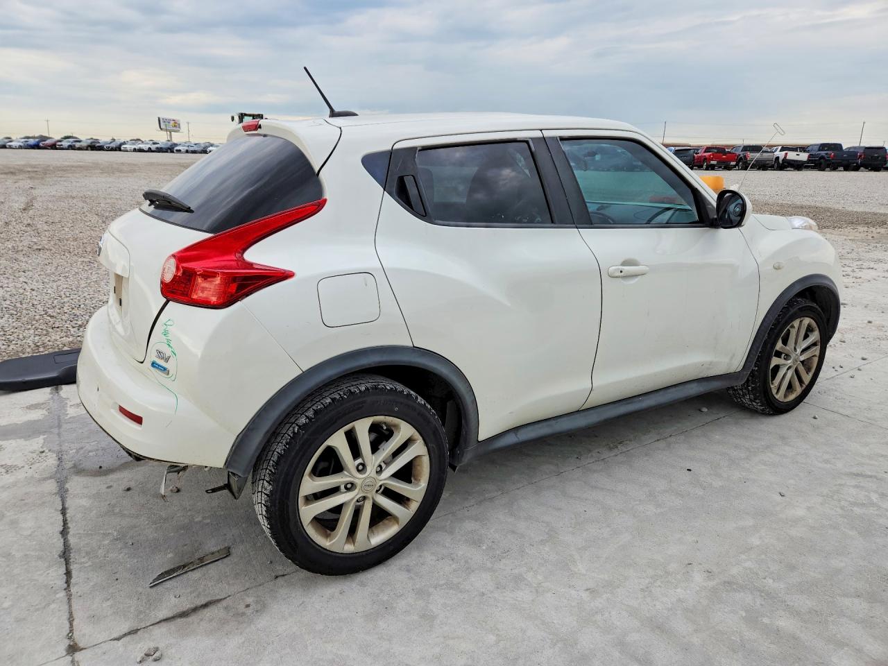 Nissan JUKE S