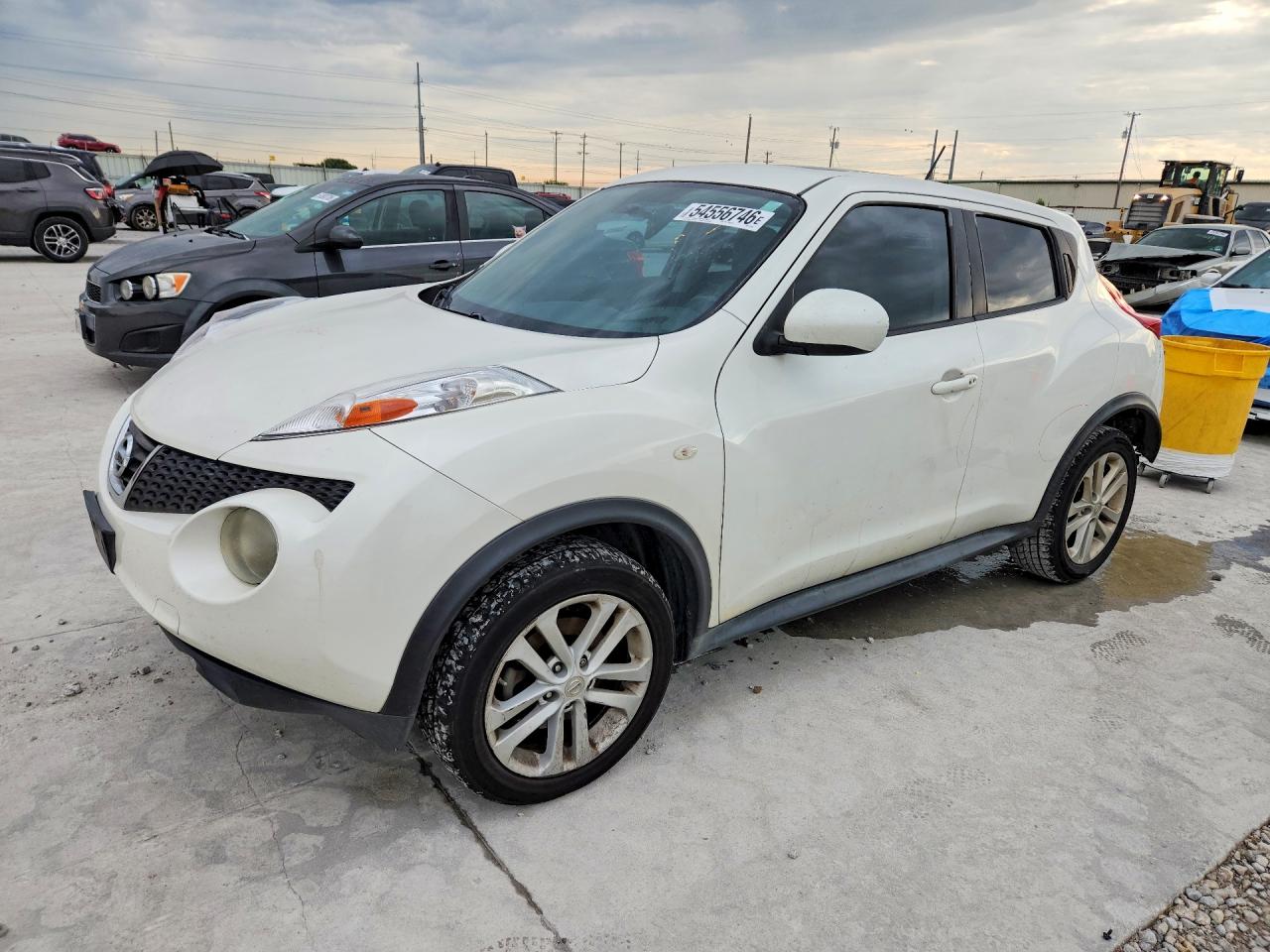 Salvage Nissan JUKE Image