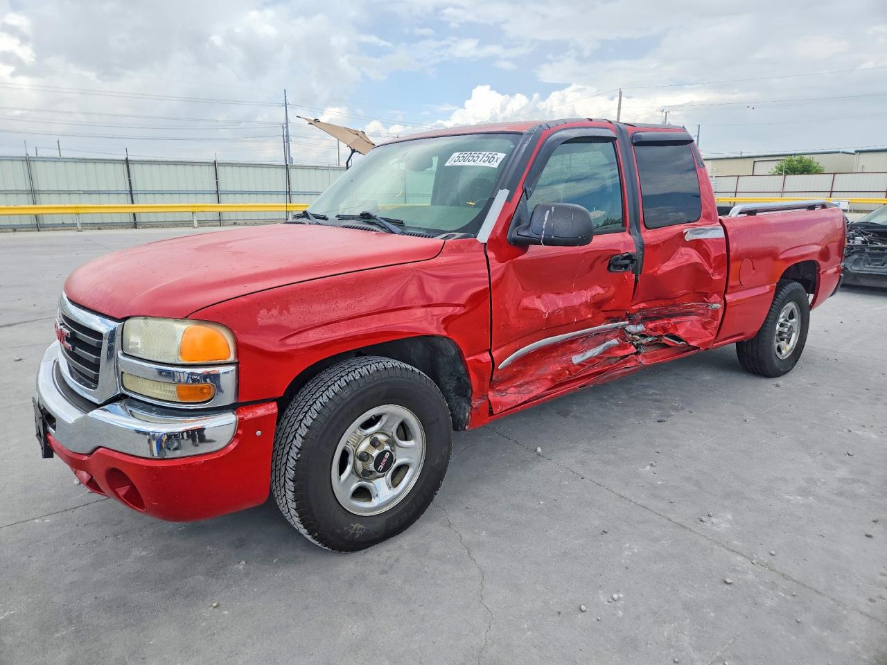 Salvage GMC Sierra Image
