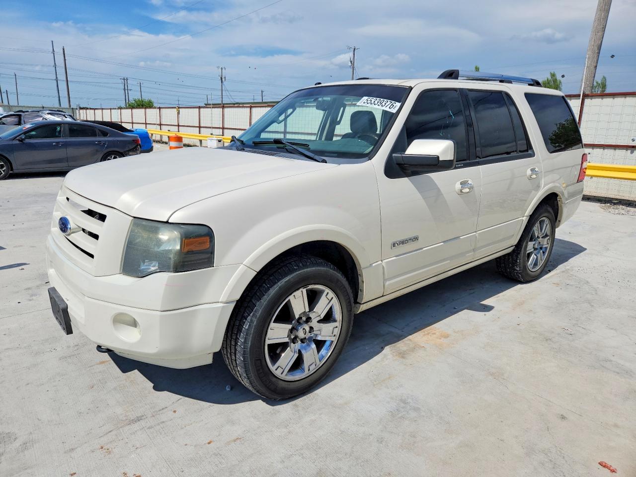Salvage Ford Expedition Image