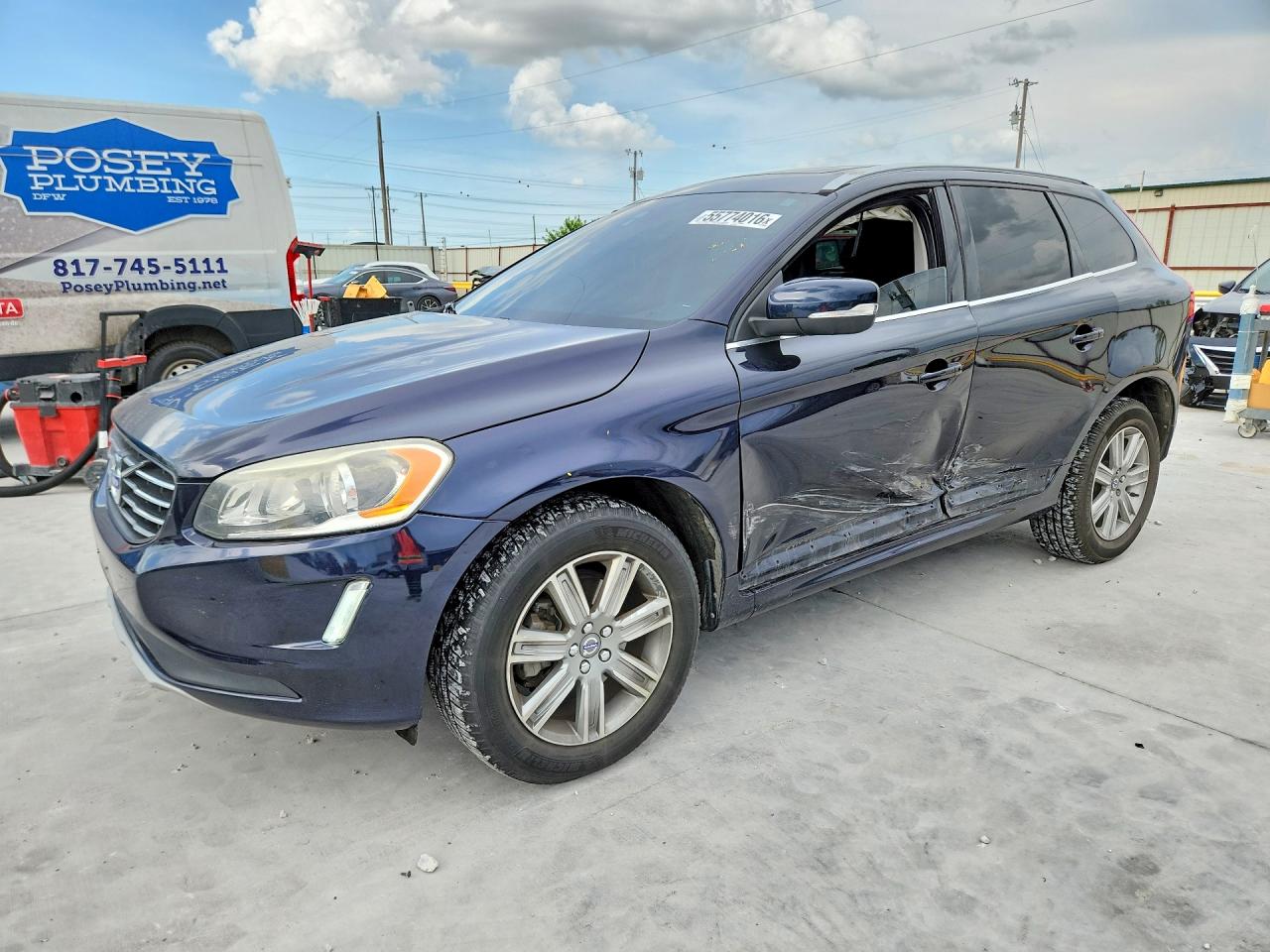 Salvage Volvo XC60 Image