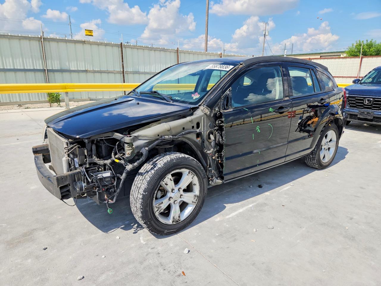 Salvage Dodge Caliber Image
