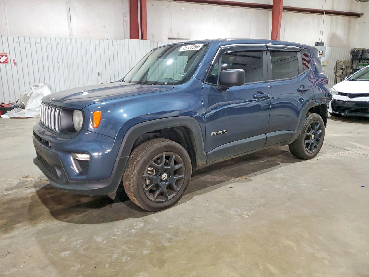 Salvage Jeep Renegade Image
