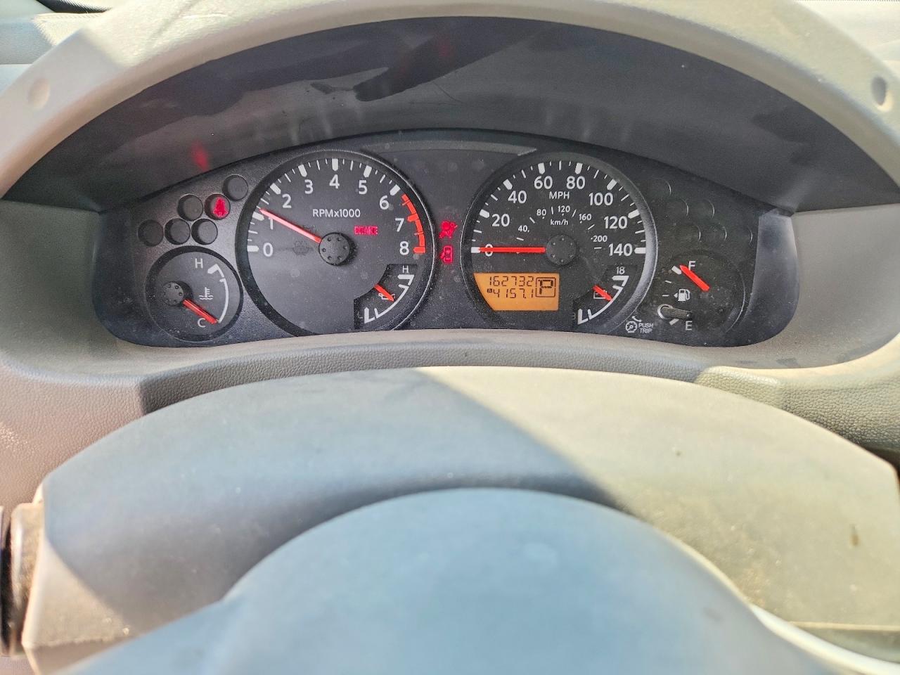Nissan Frontier S