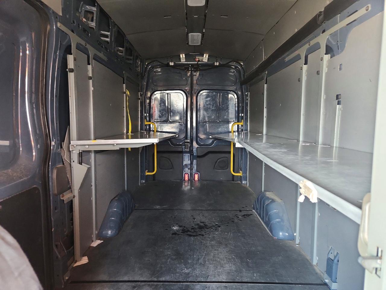 Ford Transit T-250