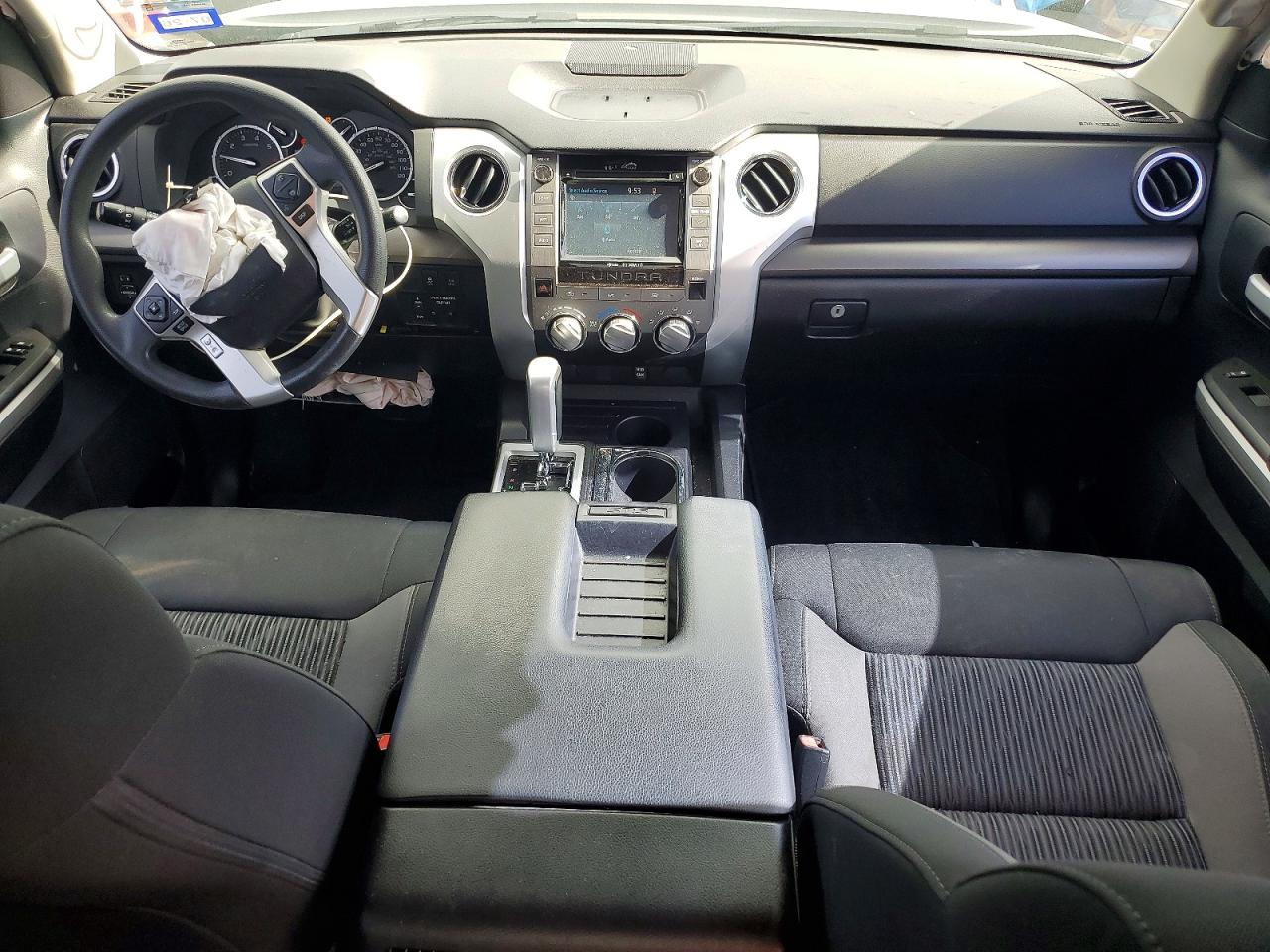 Toyota Tundra Crewmax Sr5