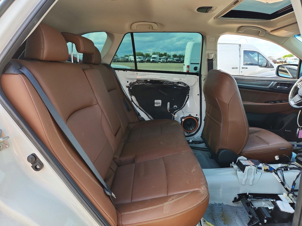 Subaru Outback Touring