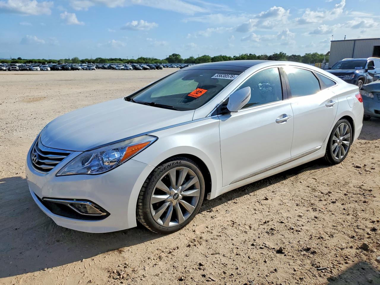 Salvage Hyundai Azera Image