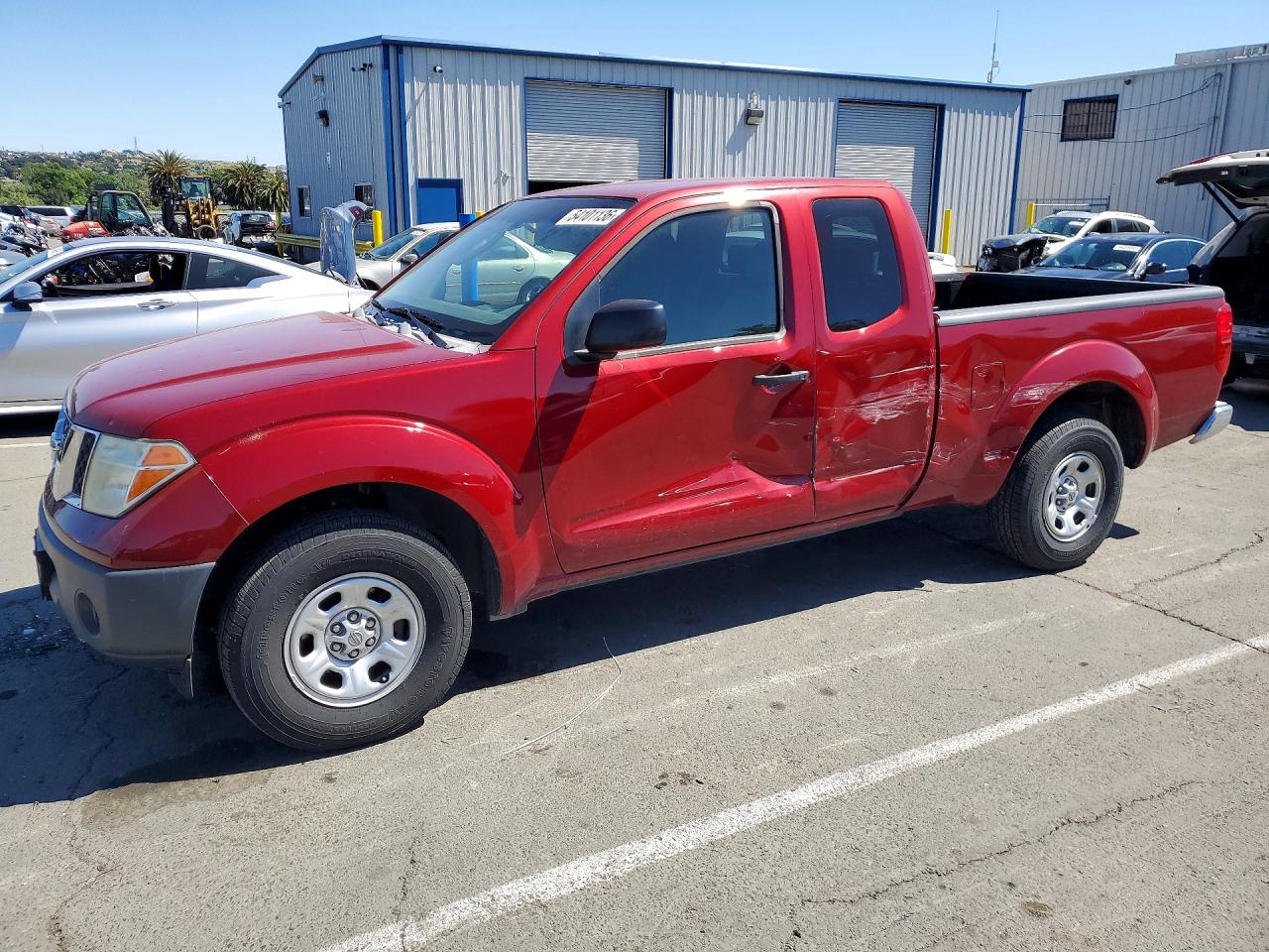 Salvage Nissan Frontier Image