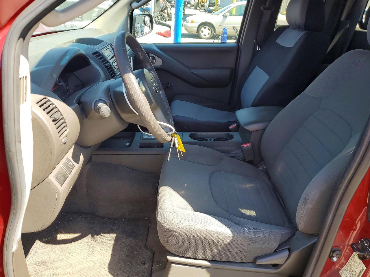 Nissan Frontier King Cab Xe