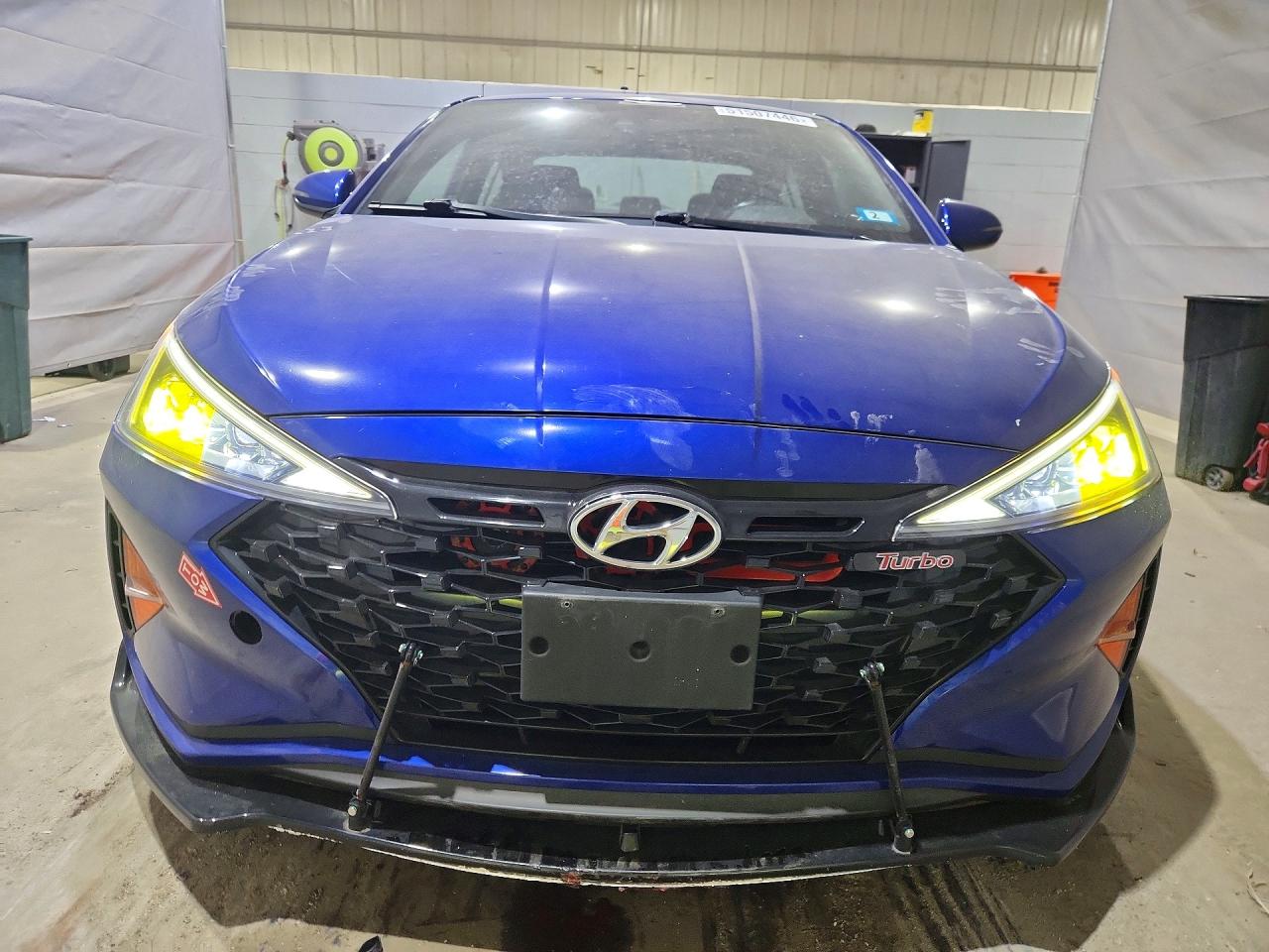 Hyundai ELANTRA Sport