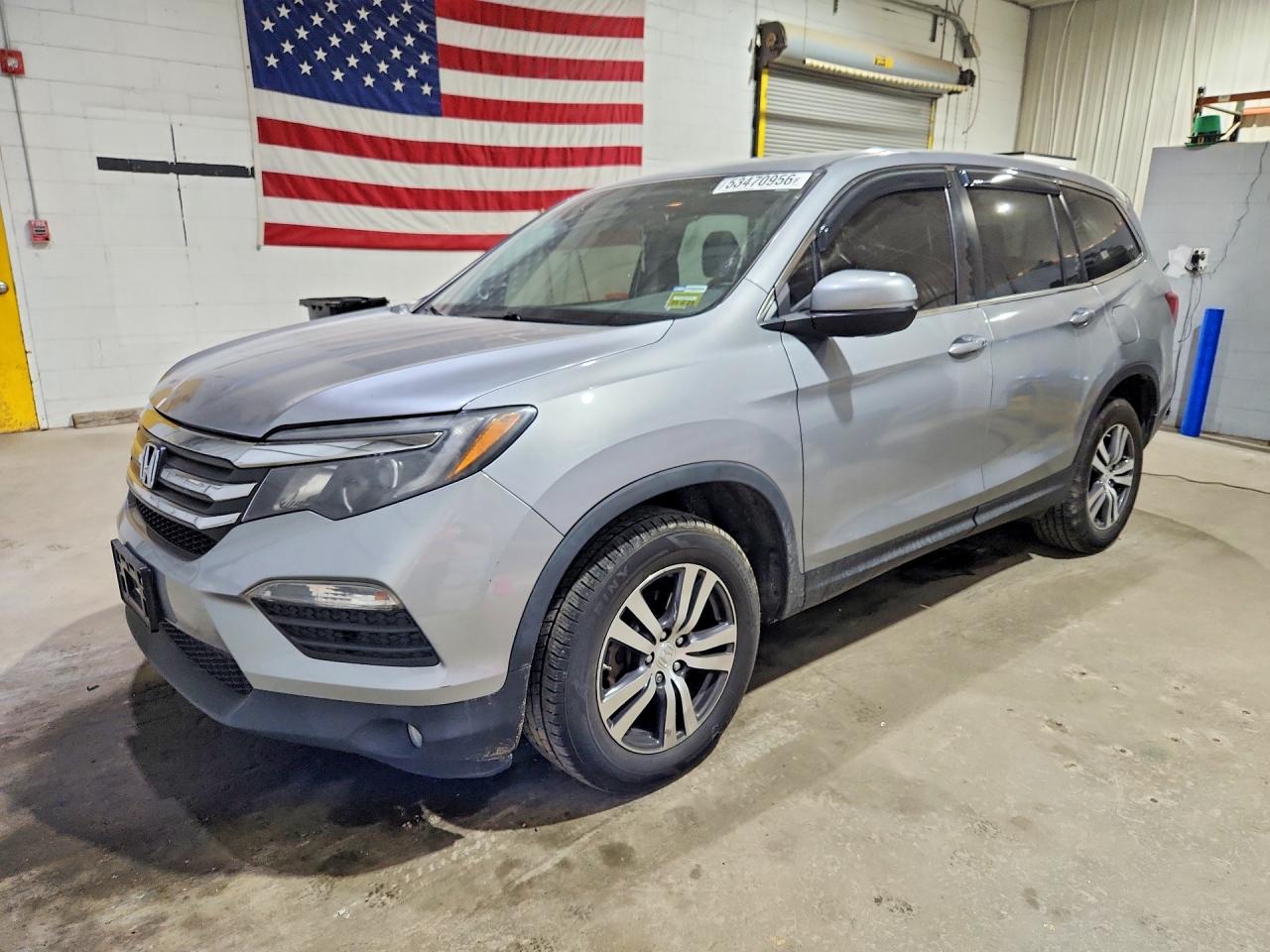 Salvage Honda Pilot Image