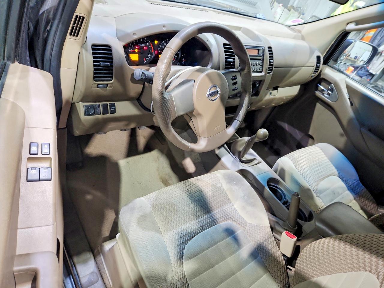 Nissan Frontier Se