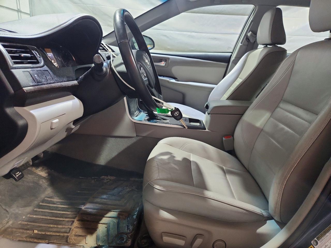 Toyota Camry Xle