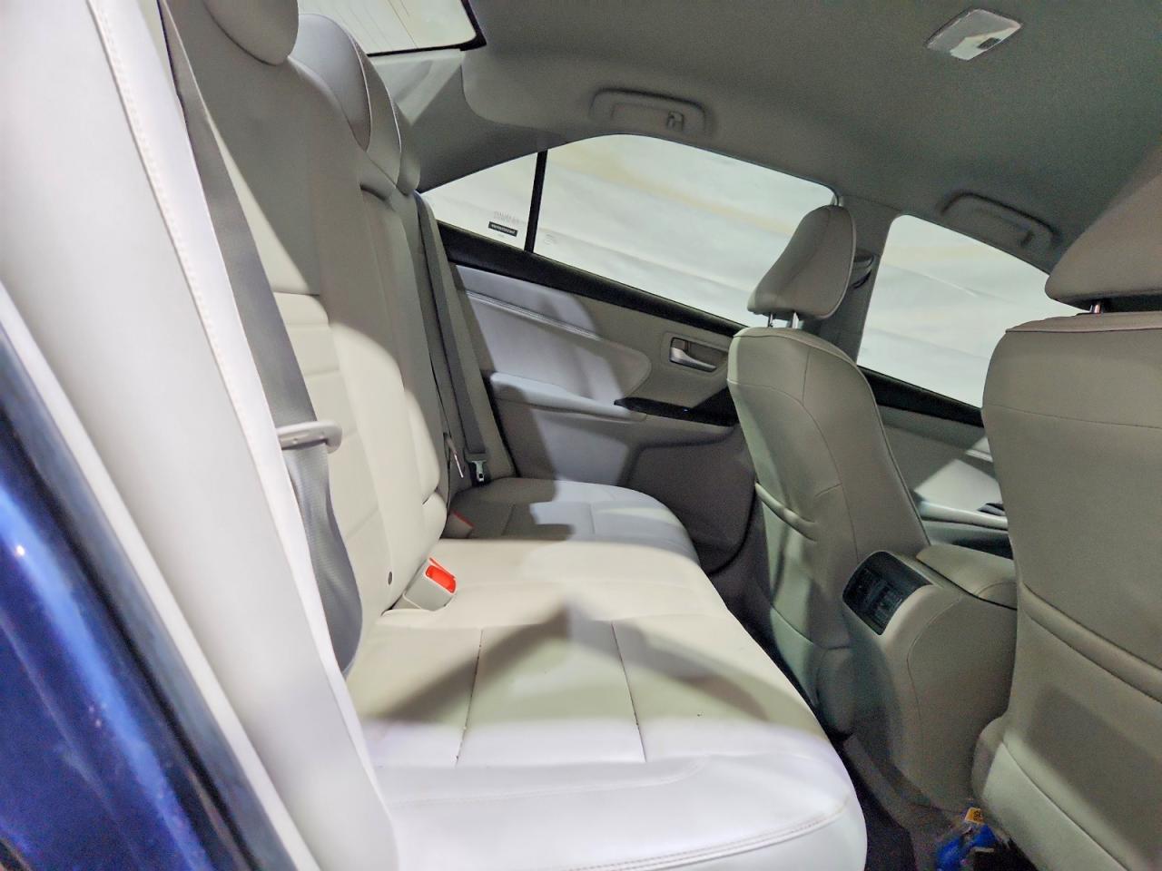 Toyota Camry Xle