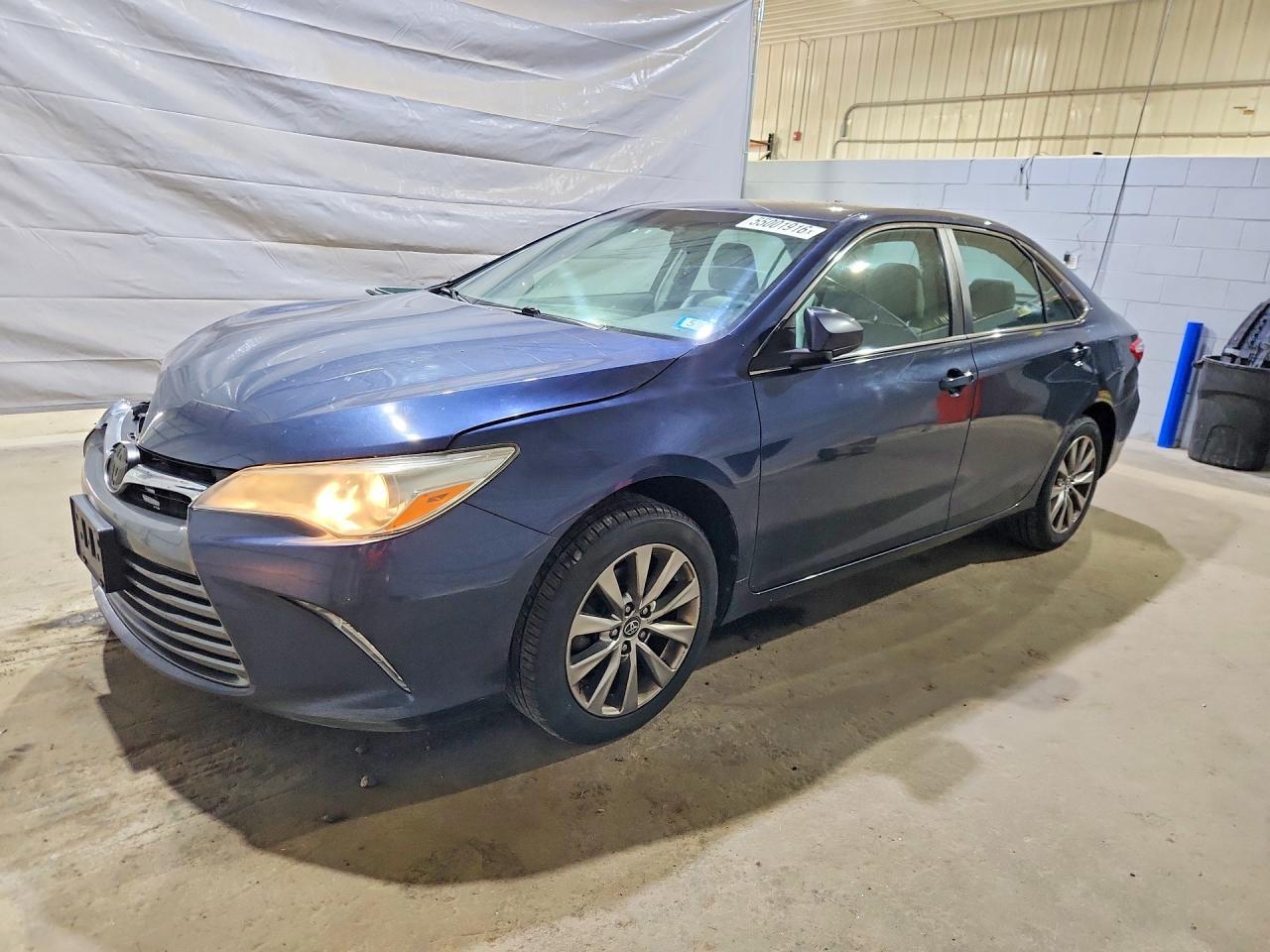 Salvage Toyota Camry Image