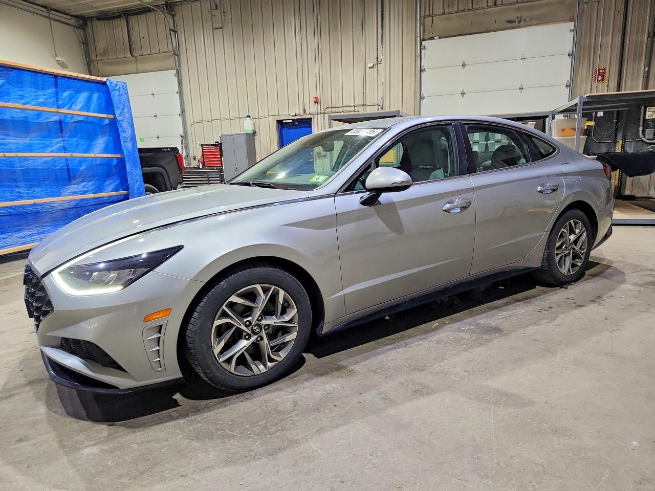 Salvage Hyundai SONATA Image