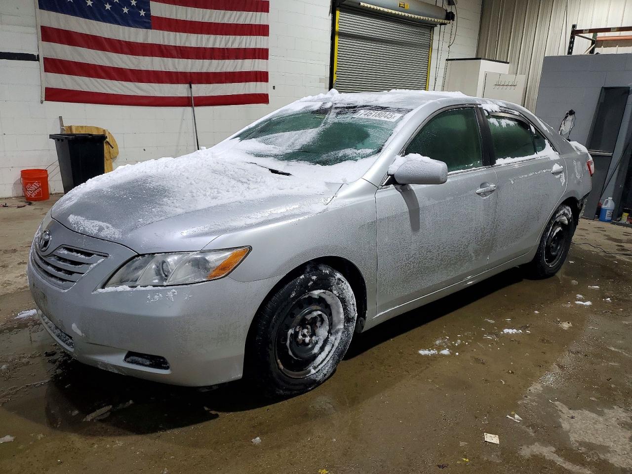 Salvage Toyota Camry Image