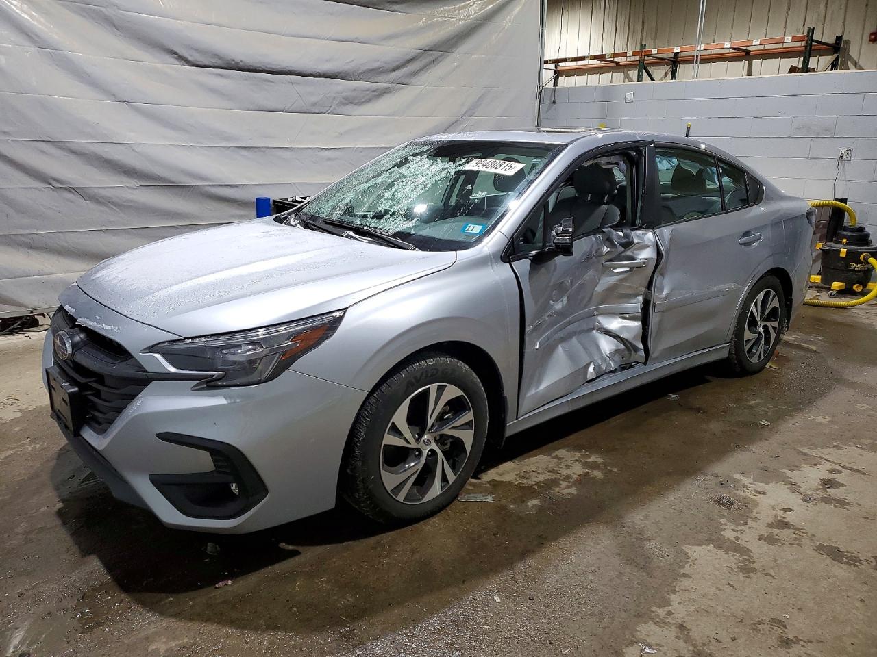 Salvage Subaru Legacy Image