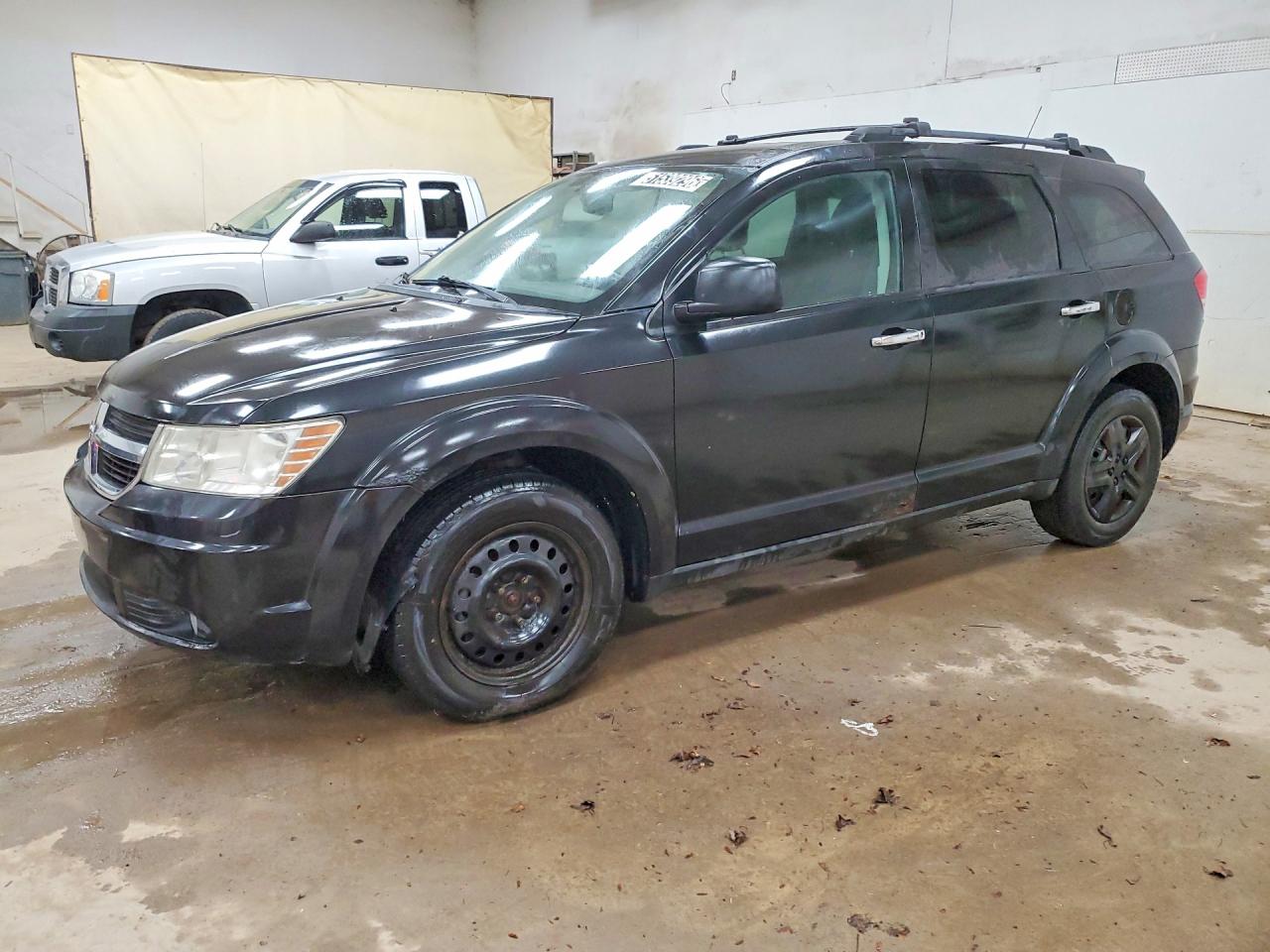 Salvage Dodge Journey Image