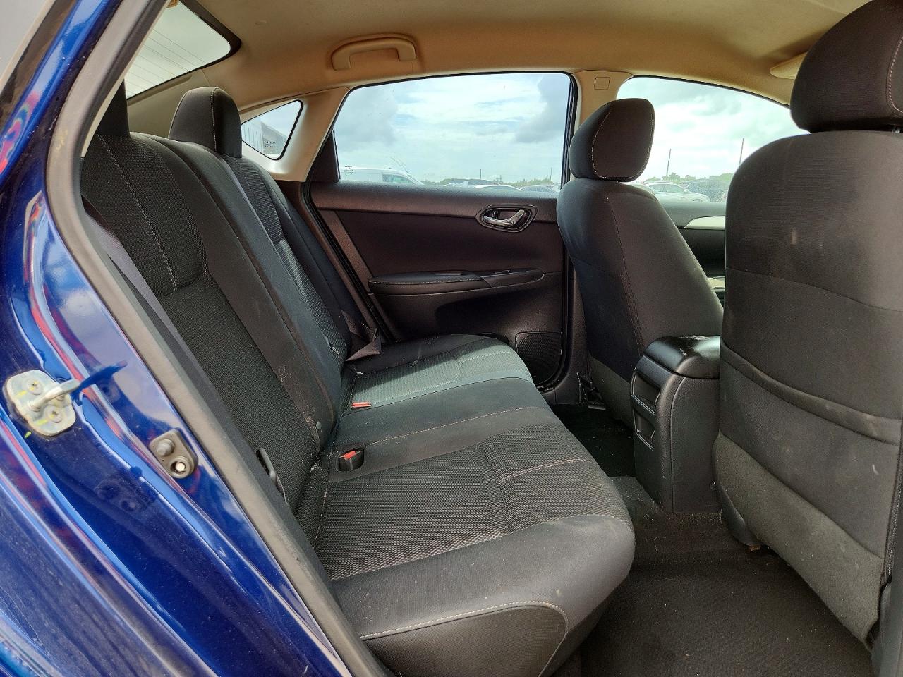 Nissan Sentra S