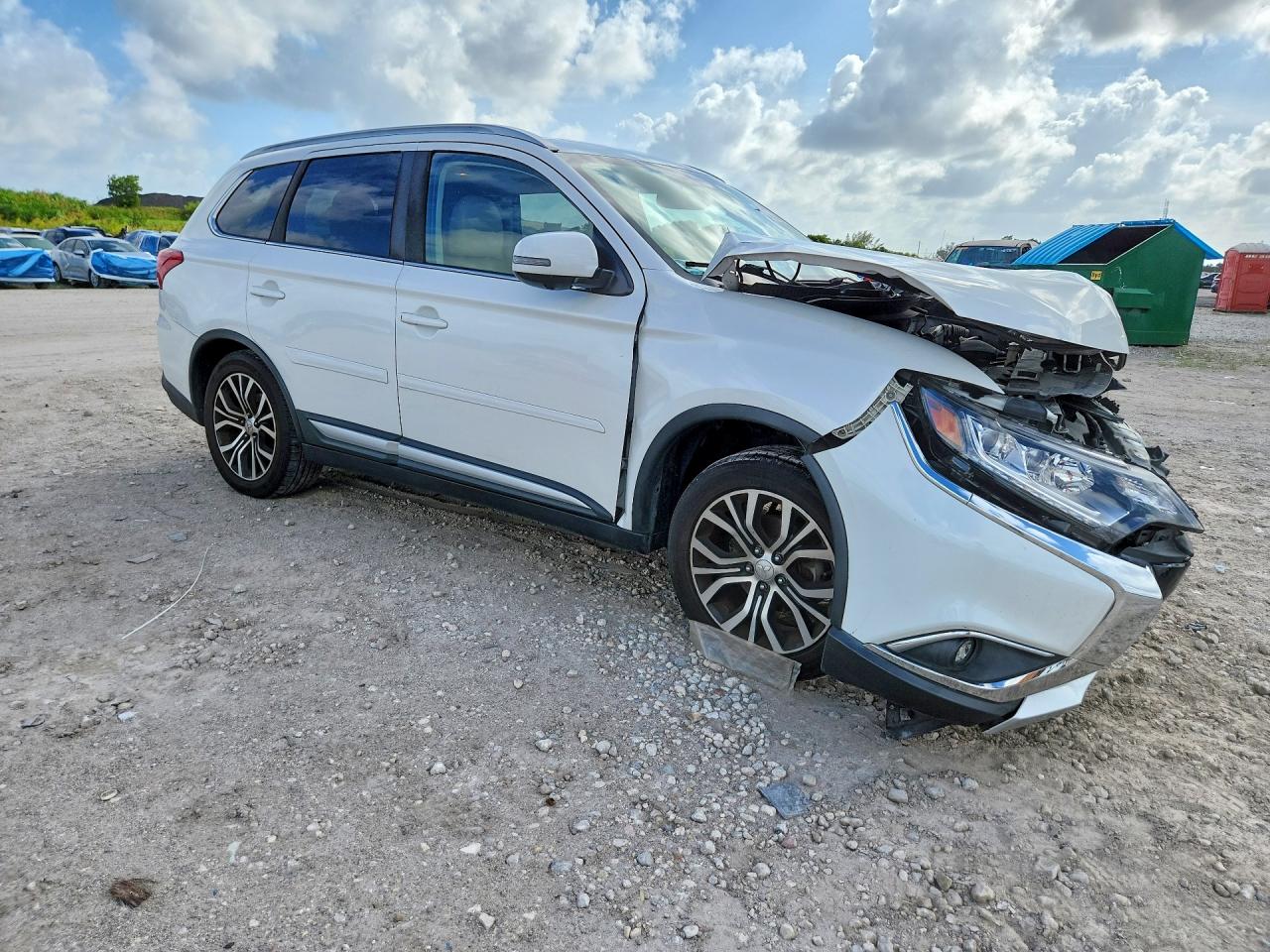 Mitsubishi Outlander Se
