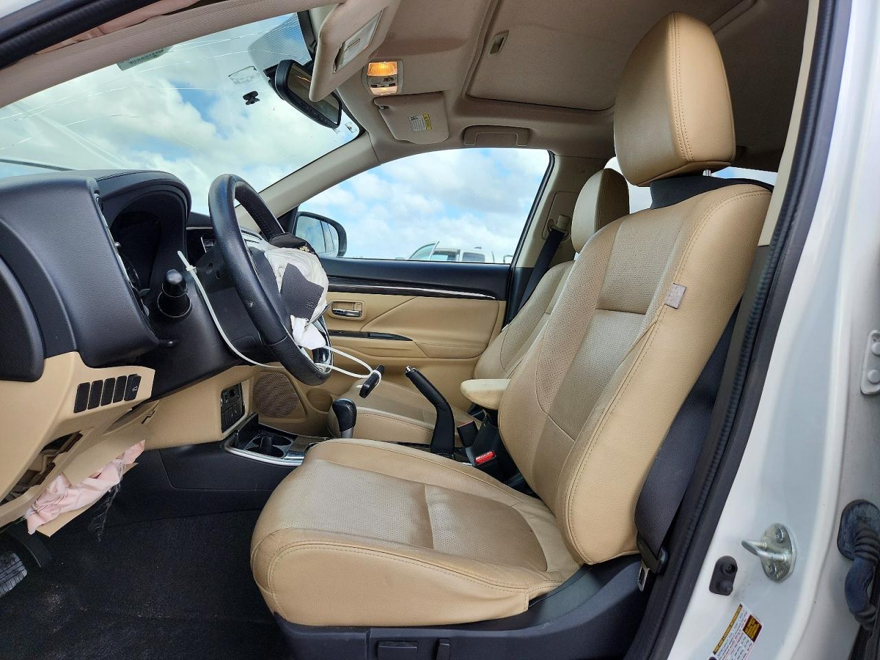 Mitsubishi Outlander Se