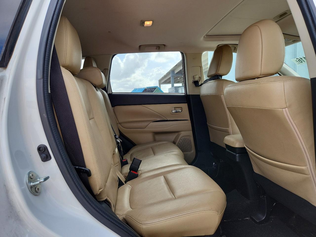 Mitsubishi Outlander Se