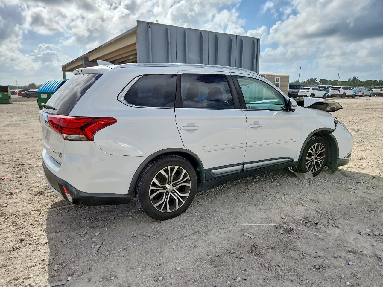 Mitsubishi Outlander Se