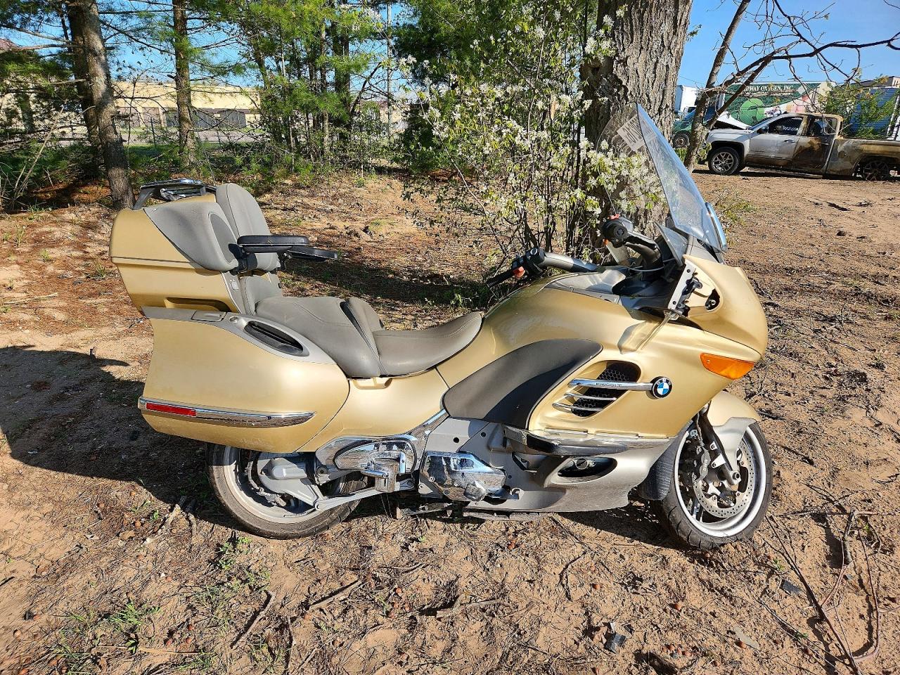 Salvage BMW K-series Image