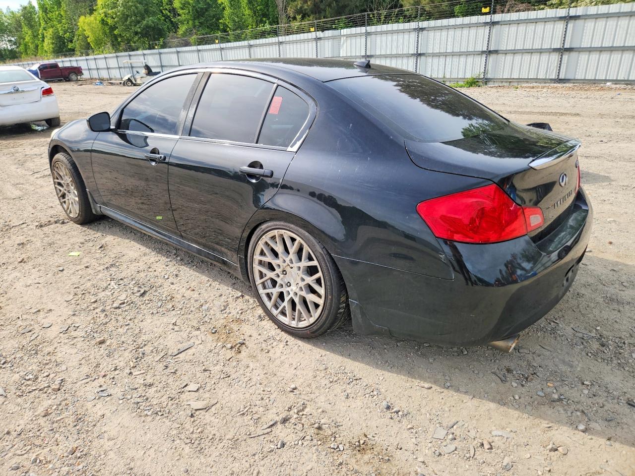 INFINITI G37 Base