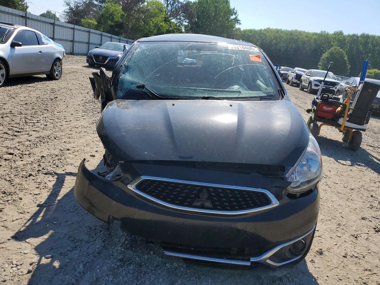 Mitsubishi Mirage Le