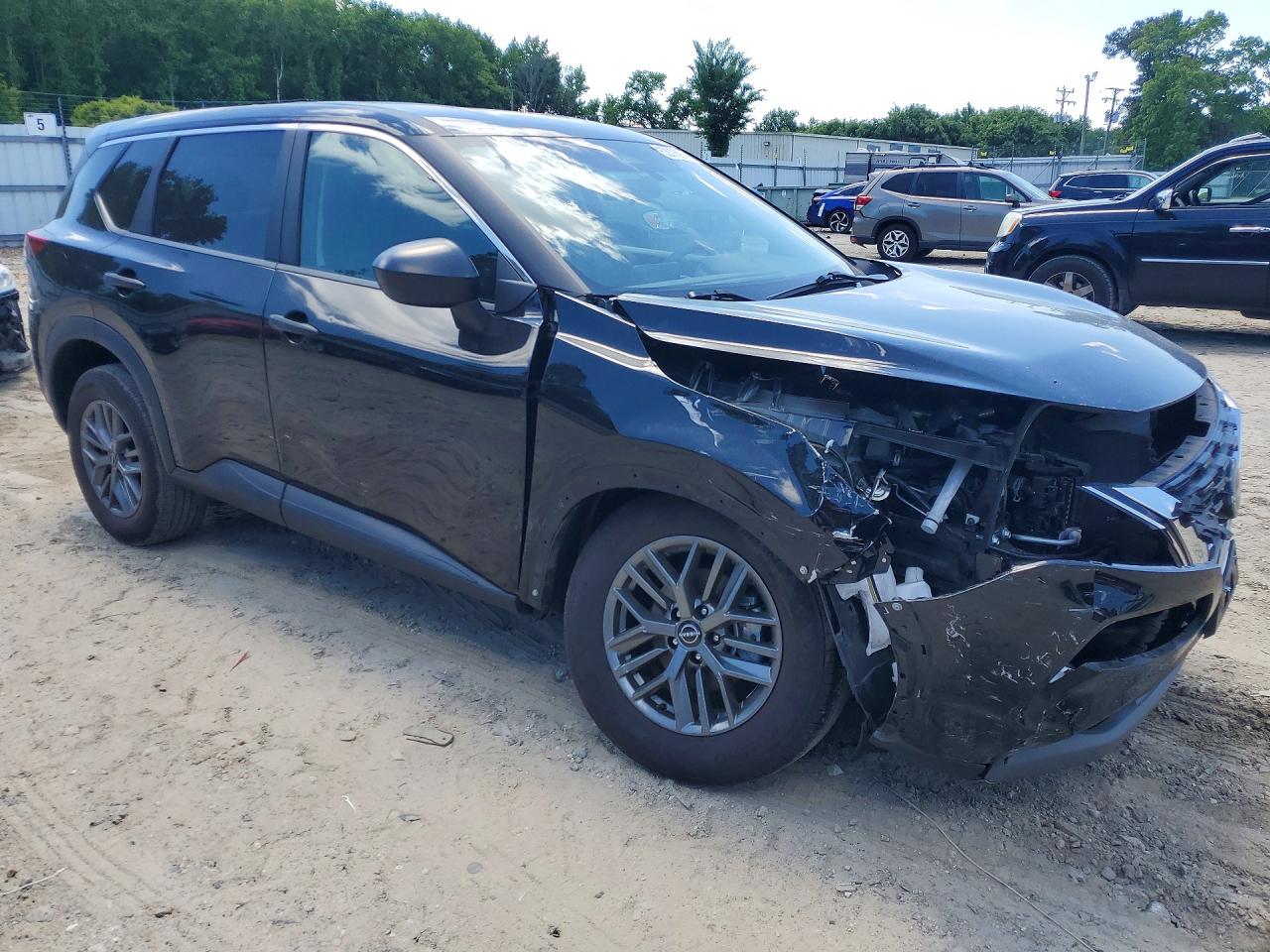 Nissan Rogue S