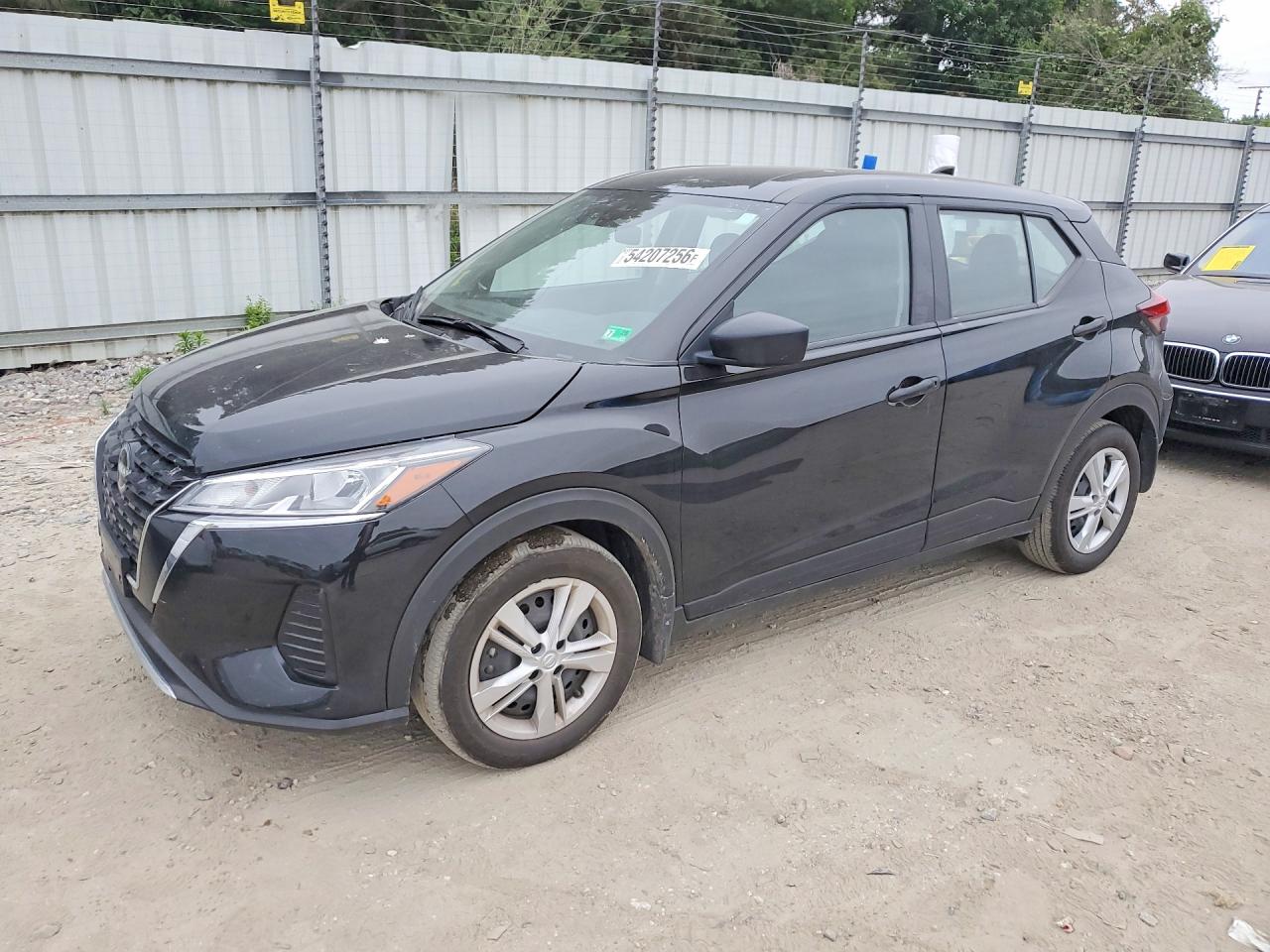 2025 Nissan Kicks Play