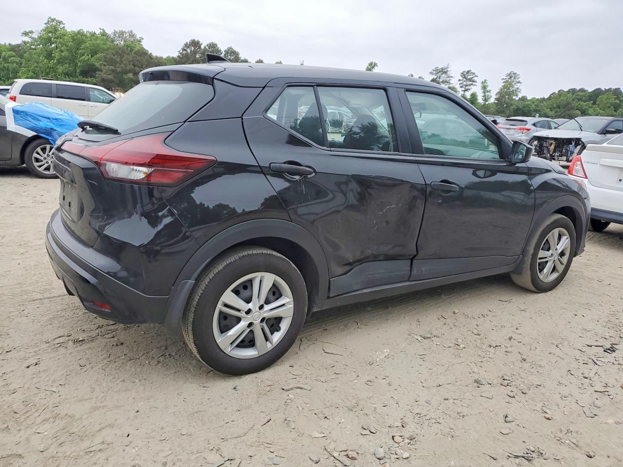Nissan Kicks Play S