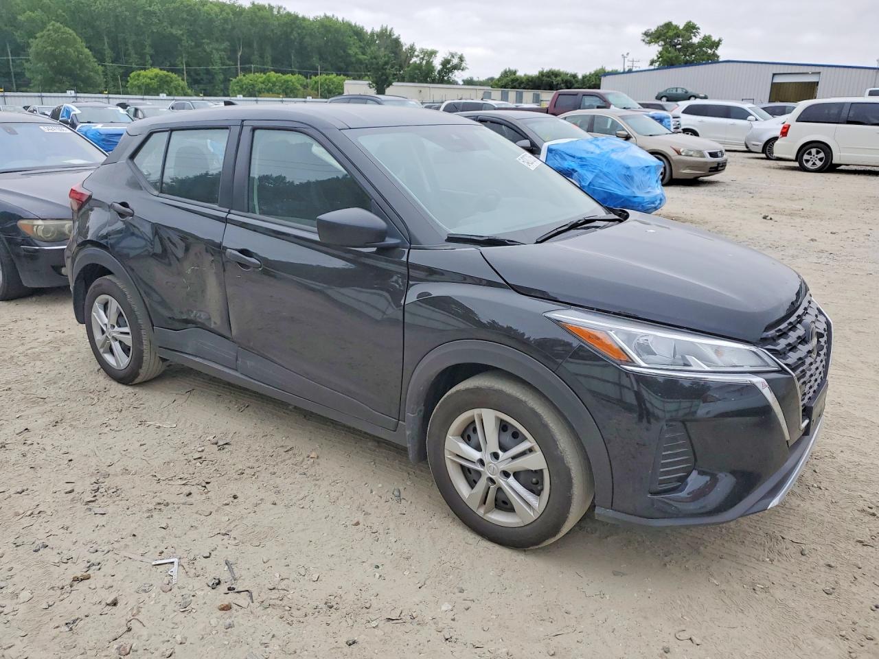 Nissan Kicks Play S
