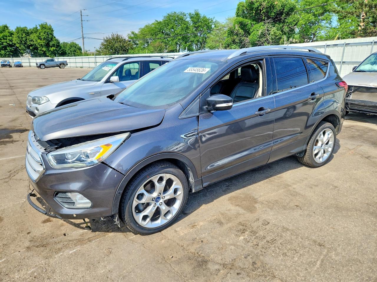Salvage Ford Escape Image