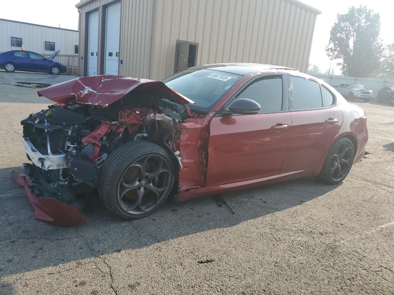 Salvage Alfa Romeo Giulia Image
