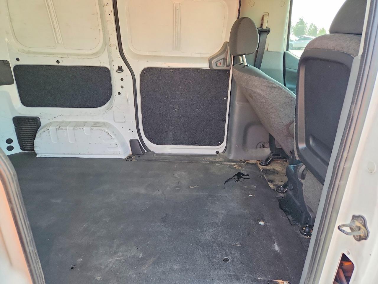 Nissan Nv