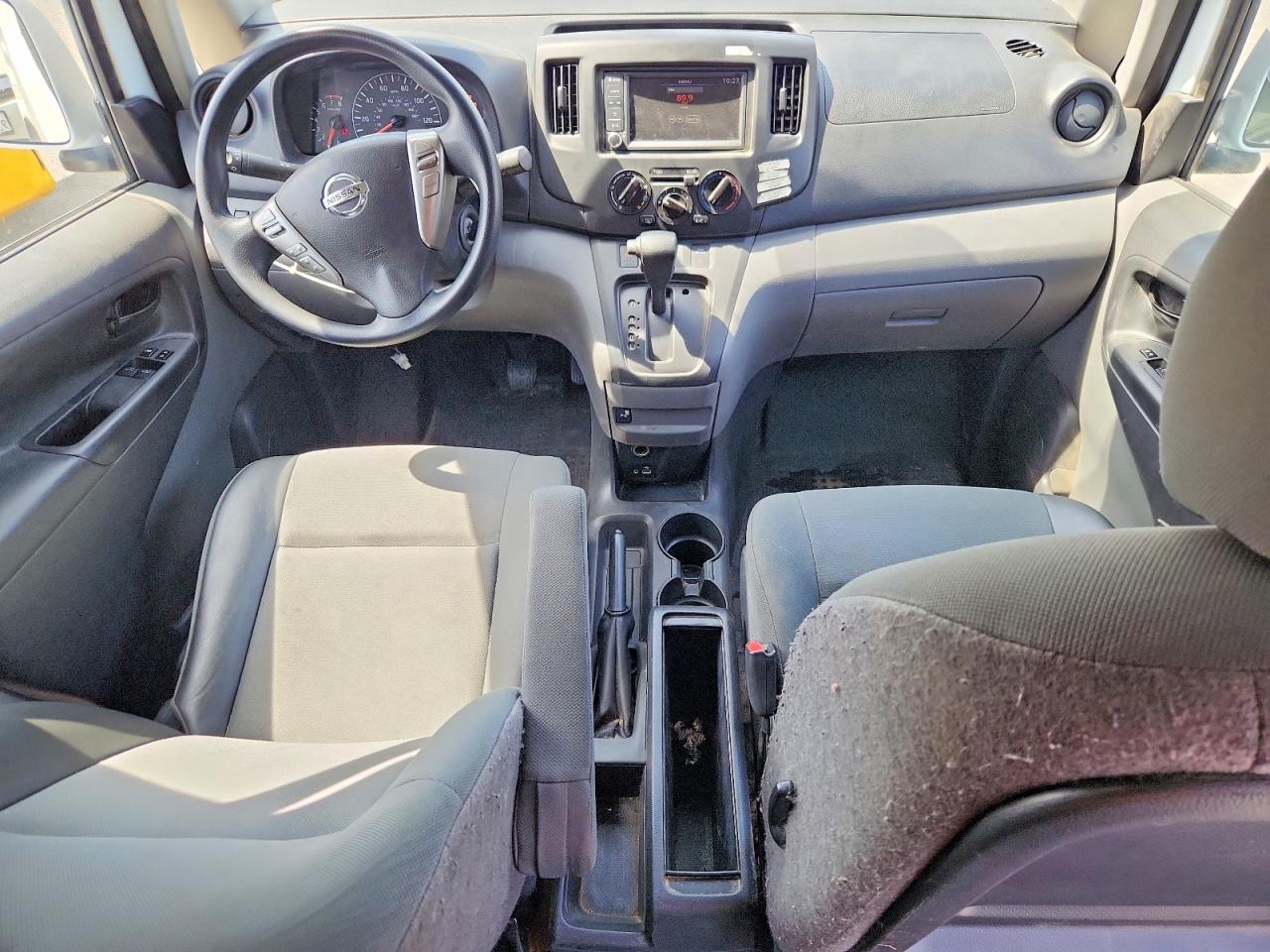 Nissan Nv