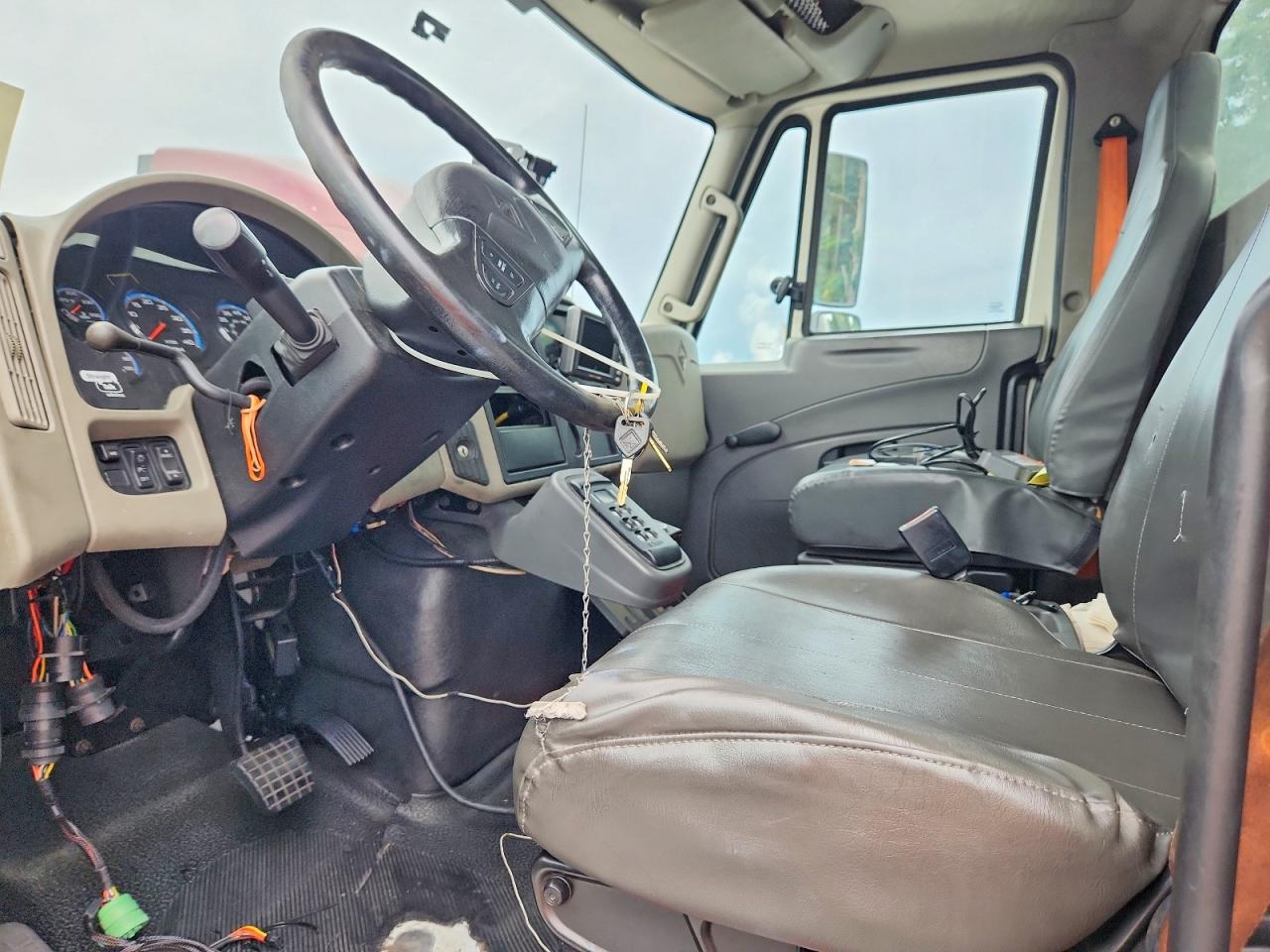 International 4300