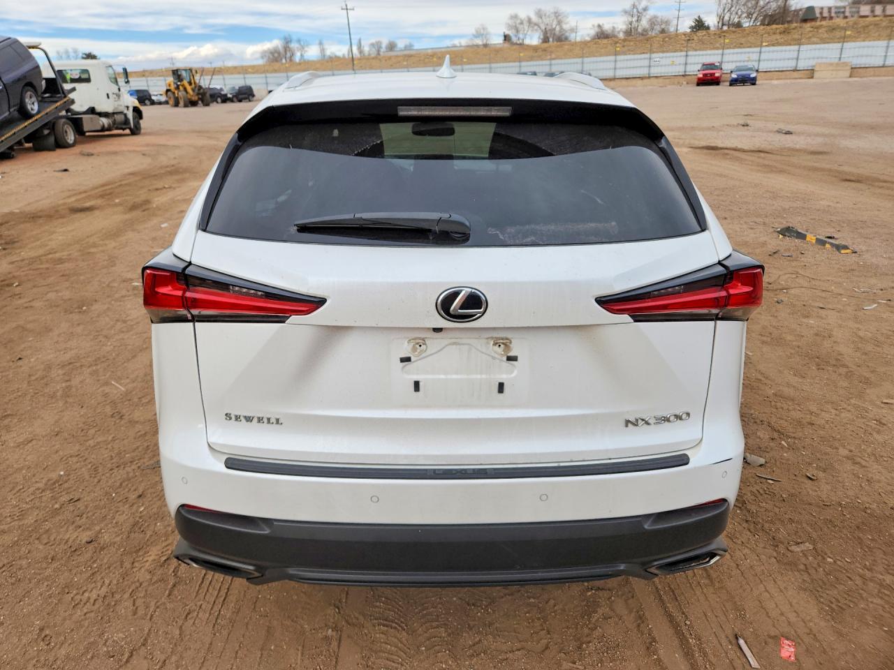 Lexus NX Base