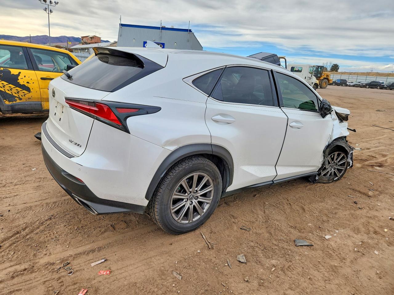 Lexus NX Base