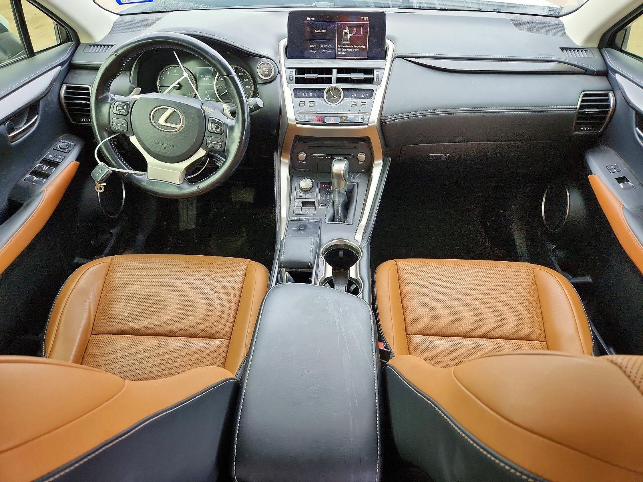 Lexus NX Base